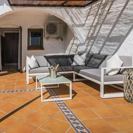 Capistrano Pueblo, - R9964 Nerja